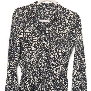 Womens Size Medium Black/White Allover Print Long Sleeve Ruffle Hem Belted Dress